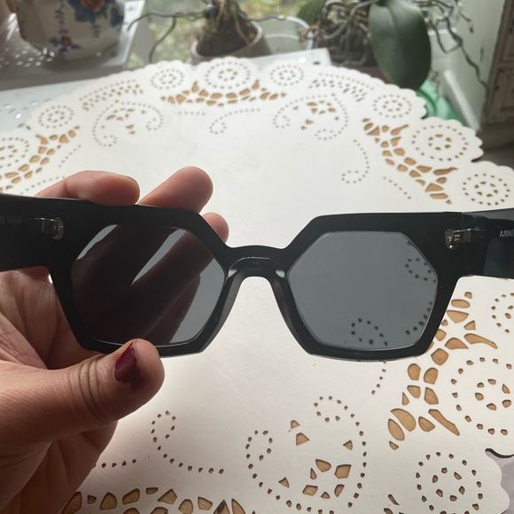 Anne et Valentine Black Sunglasses "Streep" Made in France Luxury Eyewear - Picture 10 of 17